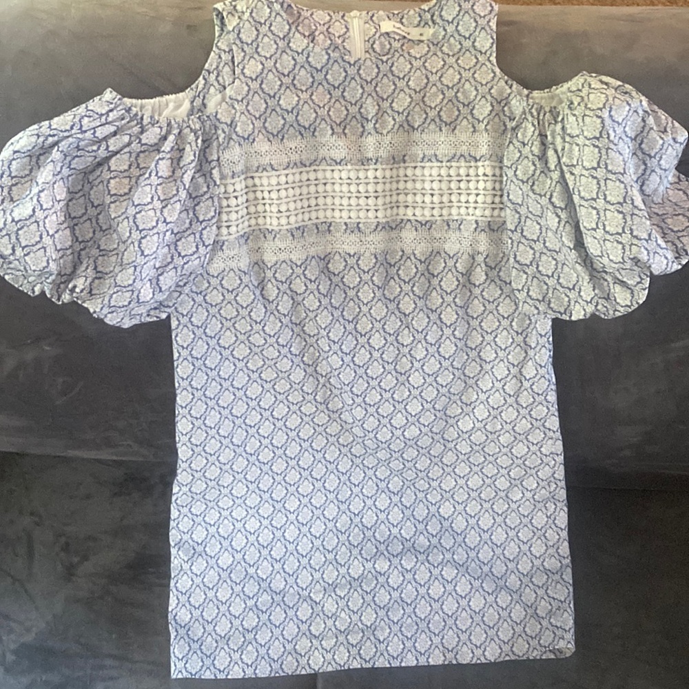 Blue & white cold shoulder ballon sleeve mini dress high neck Size Small